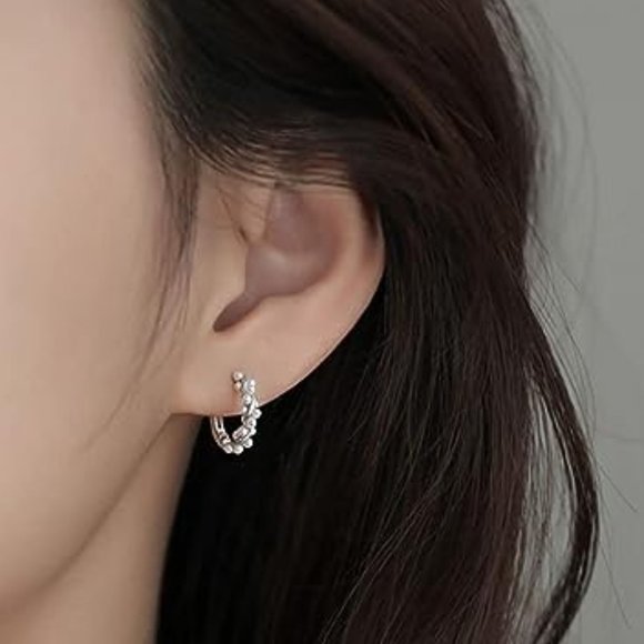 Silver Pearl Twist Vines Hoops Pretty Wedding Little Hoop Earrings Pearls New - Picture 2 of 8